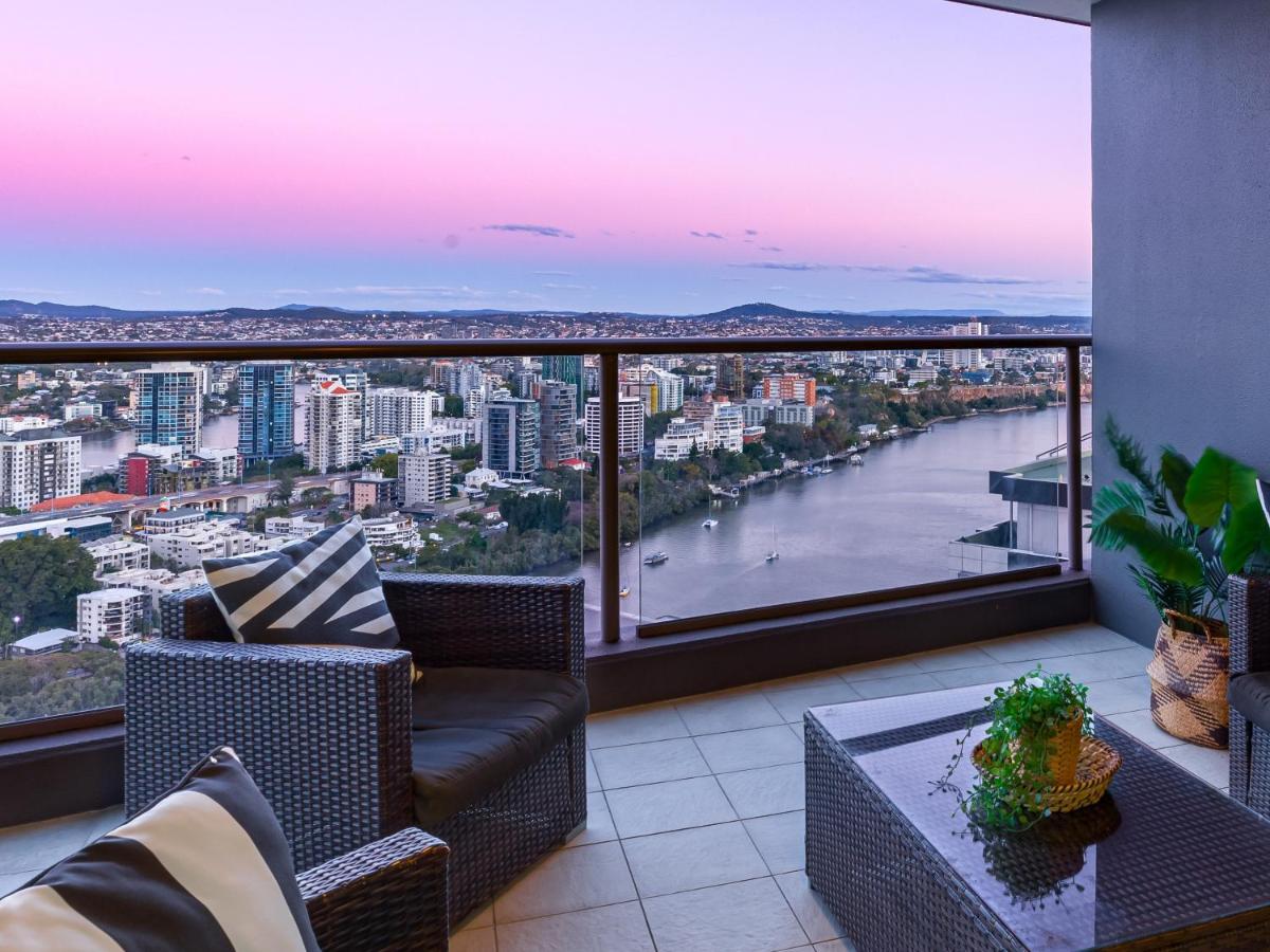 African Escape On Level 38 - Balcony With Views Brisbane Exteriör bild