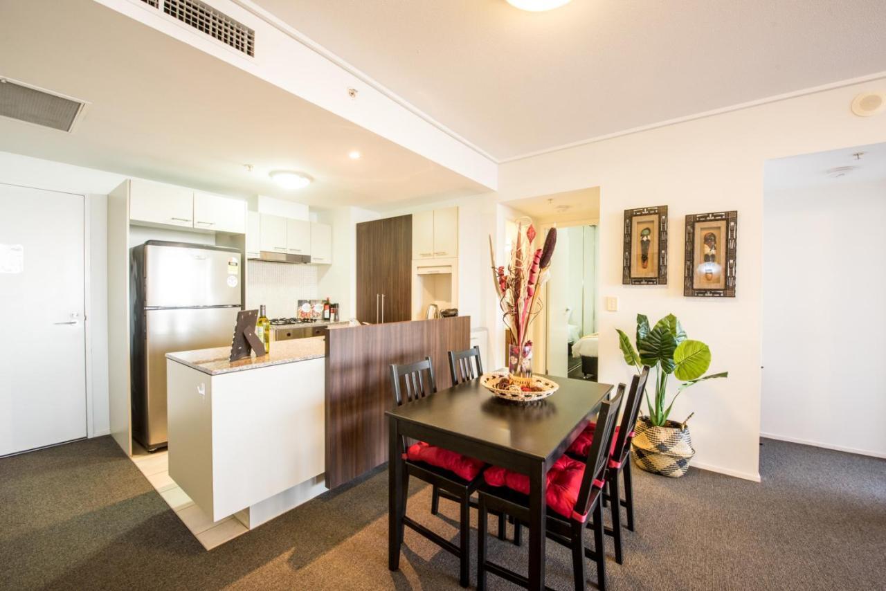African Escape On Level 38 - Balcony With Views Brisbane Exteriör bild